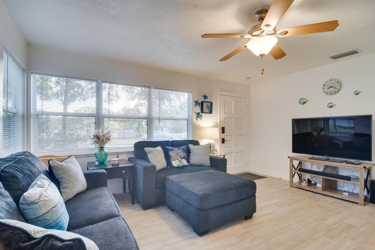 Pet-Friendly Gulfport Home Walkable Location! Сент-Питерсберг Экстерьер фото