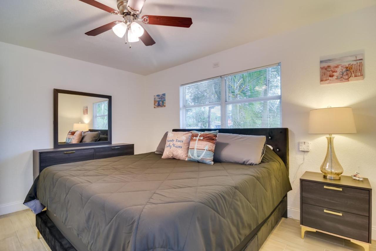 Pet-Friendly Gulfport Home Walkable Location! Сент-Питерсберг Экстерьер фото